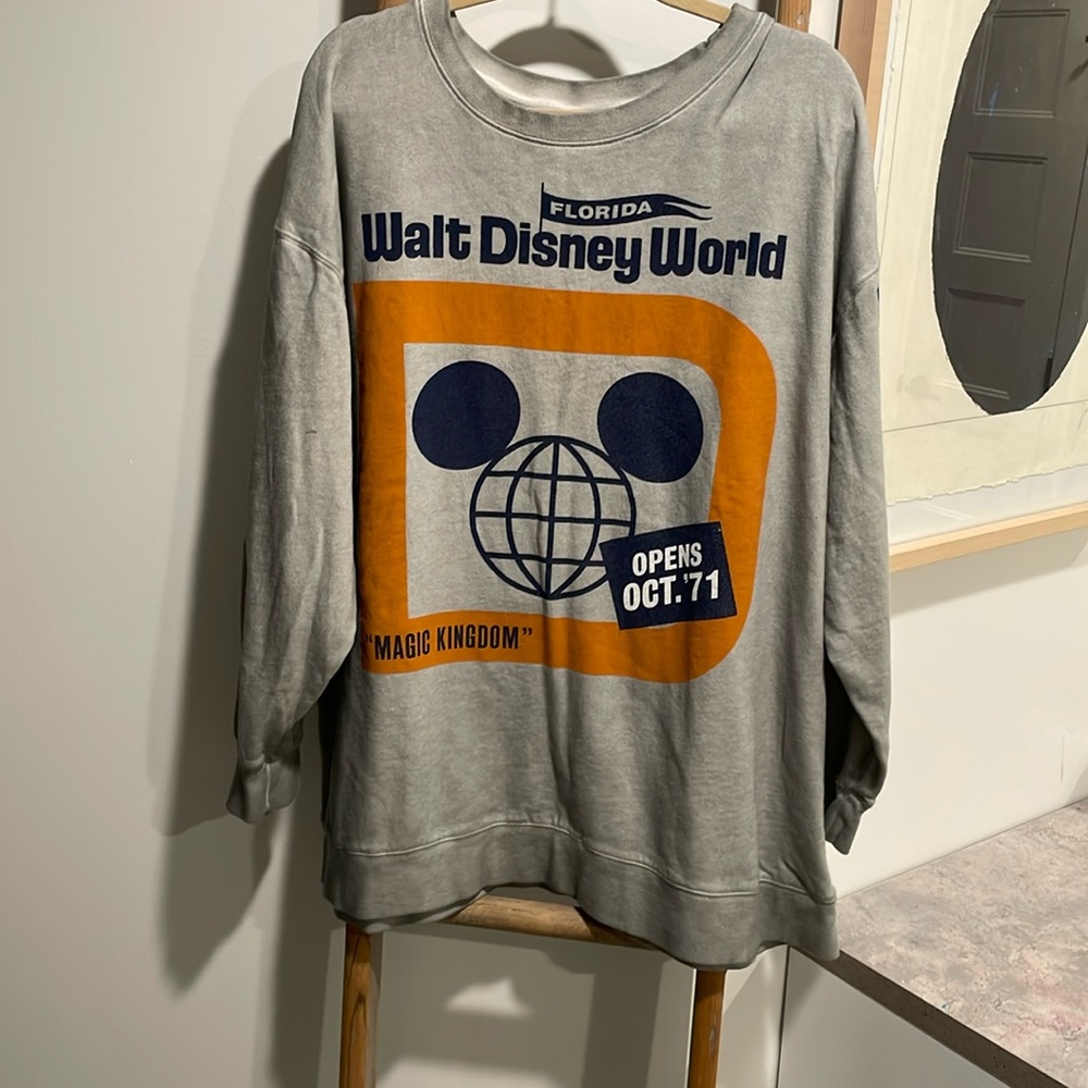 Walt Disney Vault Oct.71 Sweatshirt.